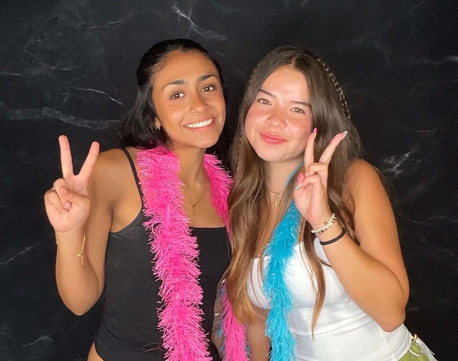 Real Sweet 16 photo booth moment 8